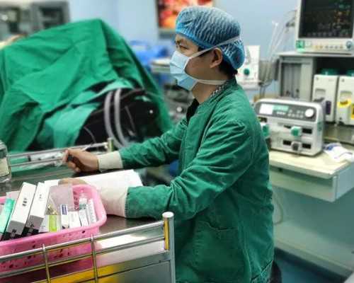 先天幼稚子宫还能怀孕吗&代妈怎么找啊,孕期总是口干舌燥嗓子干怎么办